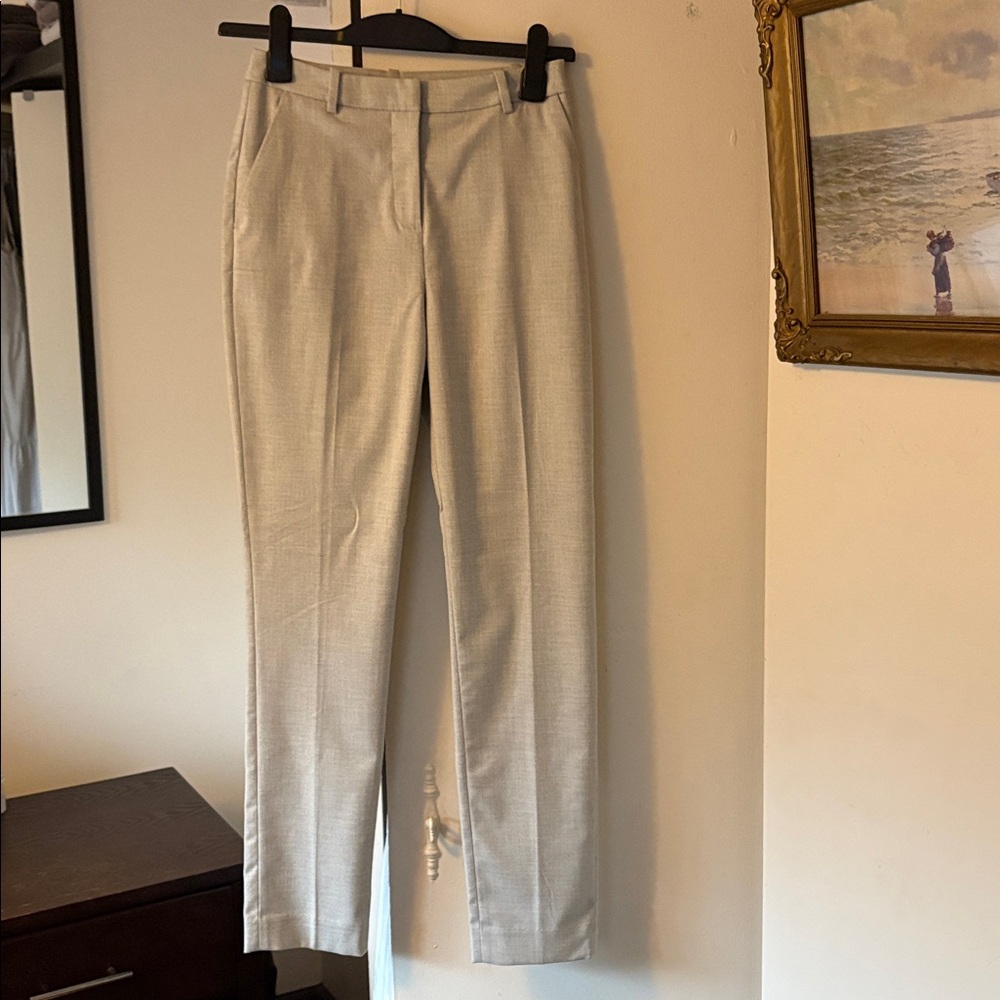 Stylish Beige Trousers, skinny leg, new not worn